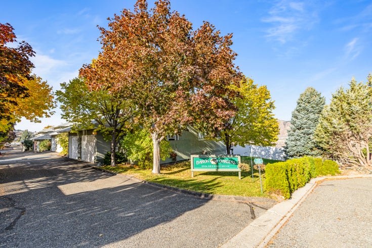 JUNIPER COURT   --   2526 Nechako Dr - British Columbia/Kamloops