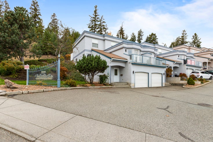 WHISTLER GATE   --   245 Whistler Dr - British Columbia/Kamloops