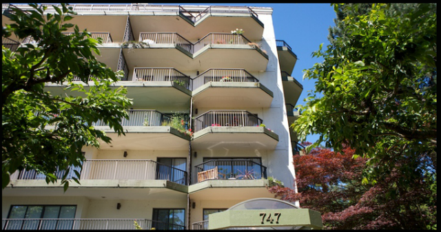 Wesmoor   --   747 17TH ST - West Vancouver/Ambleside #5