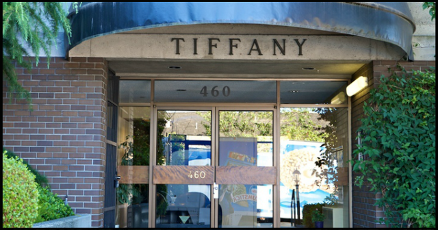 Tiffany Court   --   460 14TH ST - West Vancouver/Altamont #4