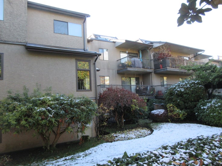 Britannia Place   --   251 W 4th ST - North Vancouver/Lower Lonsdale #1