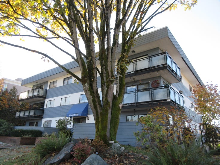 441 Easthree   --   441 E 3rd ST - North Vancouver/Lower Lonsdale #1