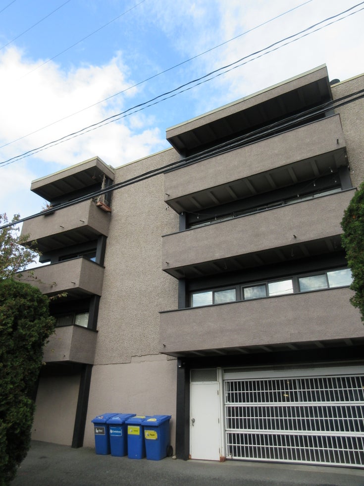Wendral Court    --    341 MAHON AV - North Vancouver/Lower Lonsdale #1