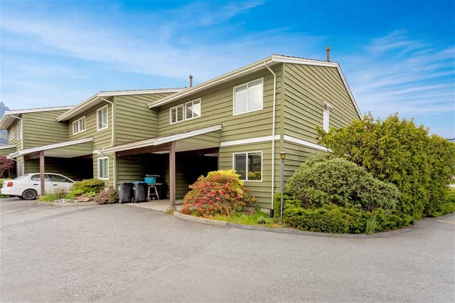 Mountain View Place   --   38397 BUCKLEY AV - Squamish/Dentville