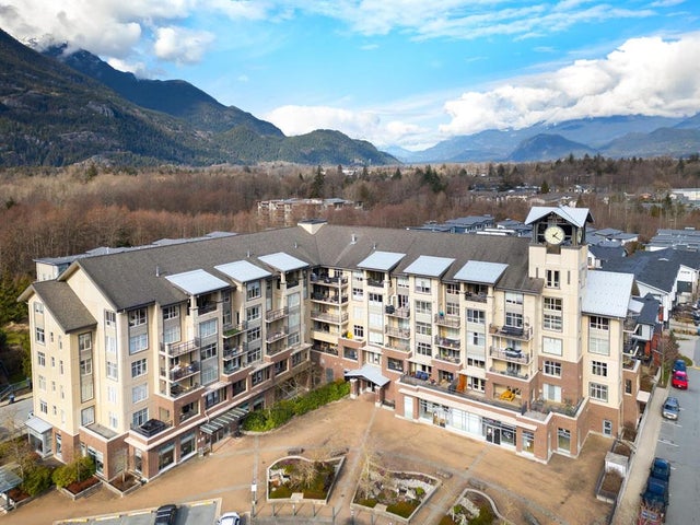 Rockcliff at Eaglewind   --   1211 VILLAGE GREEN WY - Squamish/Downtown SQ