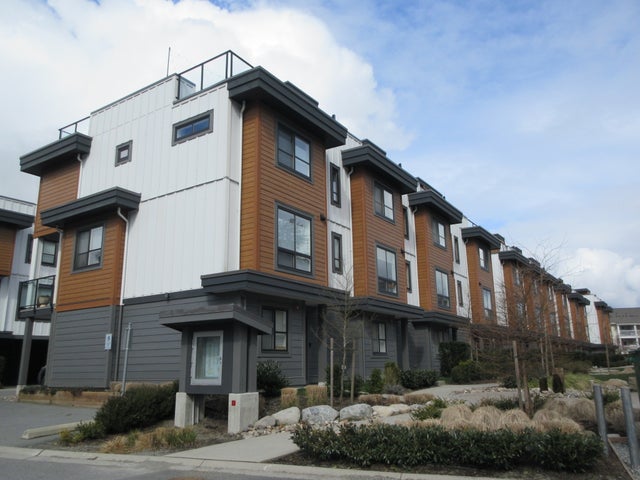 Breeze by Target Homes   --   39769 GOVERNMENT RD - Squamish/Northyards