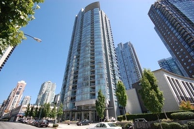 Azura   --   1438 Richards Street - Vancouver West/Yaletown