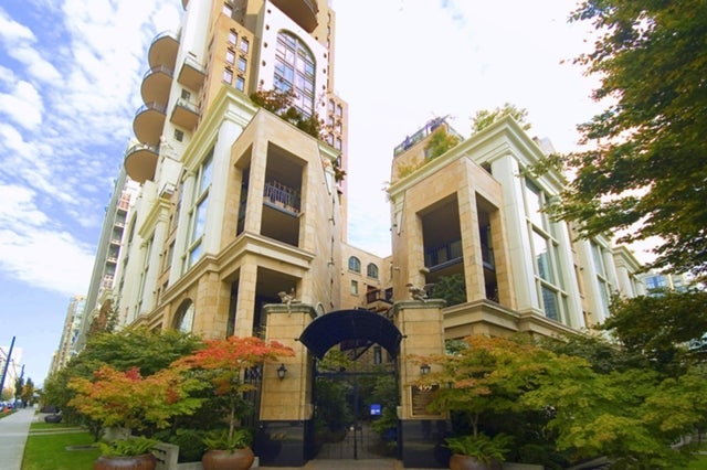 Grace (low rise)   --   449 Drake Street - Vancouver West/Yaletown