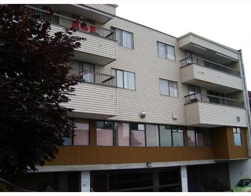 King's Court   --   105 W KINGS RD - North Vancouver/Upper Lonsdale #1