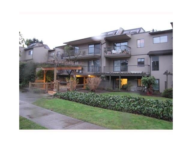 Brittania Place   --   251 W 4 ST - North Vancouver/Lower Lonsdale #1