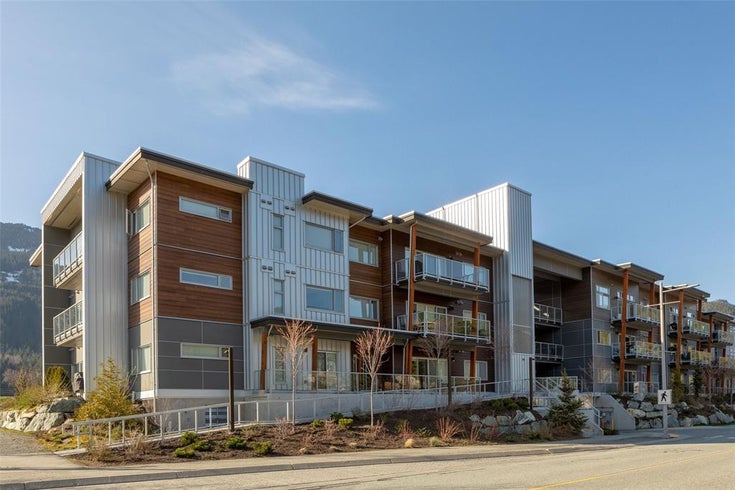 Podium   --   1025 LEGACY WY - Whistler/Cheakamus Crossing #1