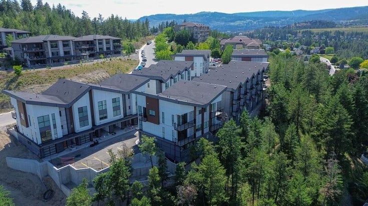 Sundance Estates   --   1980 Uppser Sundance Dr - British Columbia/West Kelowna