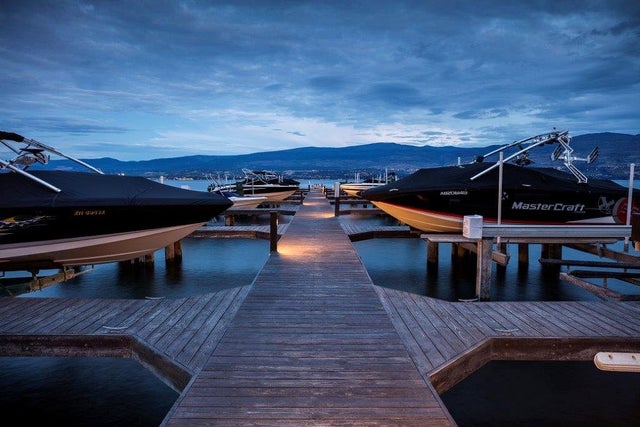 Casa Loma Lakeshore Resort - 2777 Casa Loma Rd West Kelowna