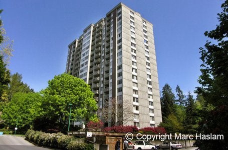 Seymour Building in Woodcroft Estates   --   2008 FULLERTON AVENUE - North Vancouver/Pemberton NV