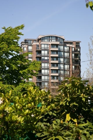One Park lane   --   170 W 1 ST - North Vancouver/Lower Lonsdale #1