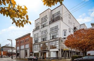 Chatham Studio Lofts   --   555 Chatham St - /Vi Downtown #1