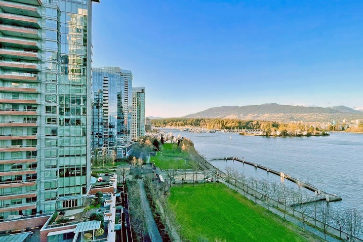 Harbour Green Three    --   277 THURLOW ST - Vancouver West/Coal Harbour #1