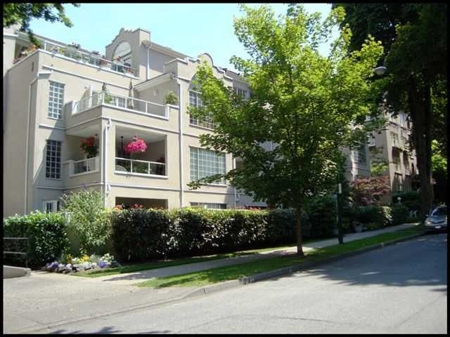 Charlotte Gardens   --   1525 PENDRELL ST - Vancouver West/West End VW #3