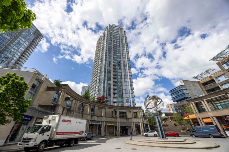 Espana 2 - 188 Keefer Place - Front