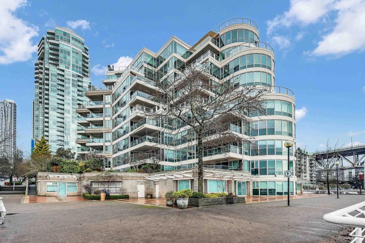Yacht Harbour Pointe - 1600 Hornby