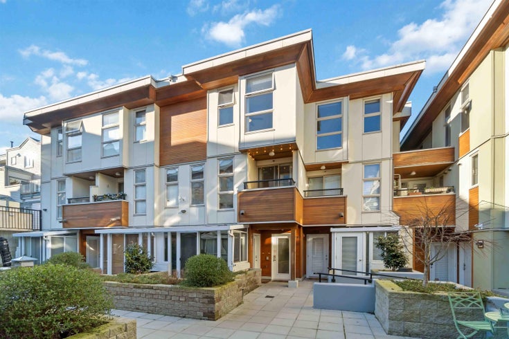 638 W 6th Ave- Front View