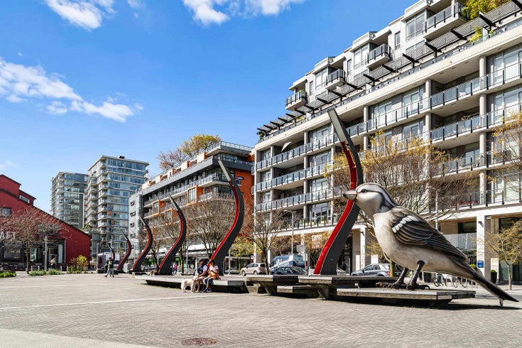 Village on False Creek - 118 Athletes- Outside 