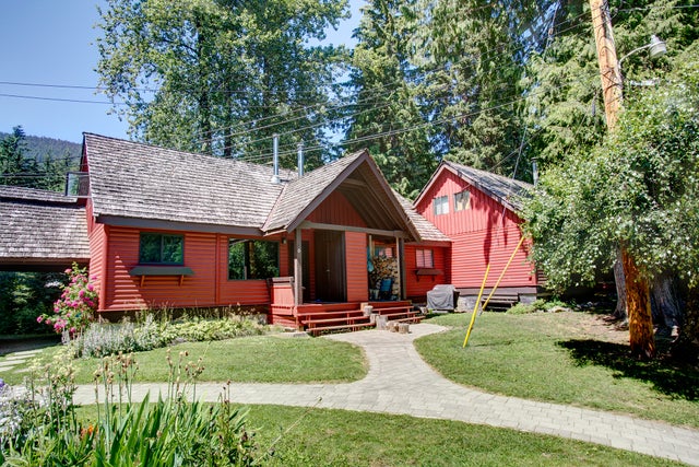 Snowbird Villas is collection of 11 units in Alpine Meadows, Whistler.