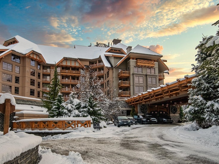Four Seasons Resort   --   4591 BLACKCOMB WY - Whistler/Benchlands