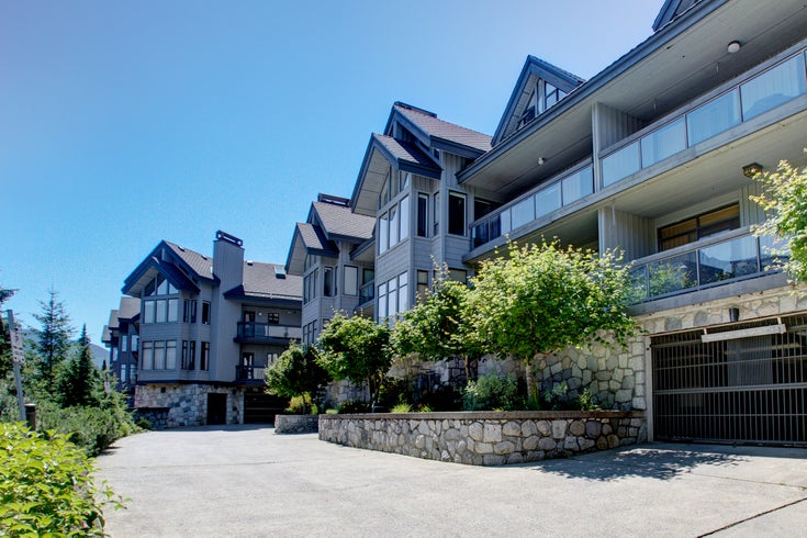 Ravencrest Whistler features undergound parking and lot's of storage.