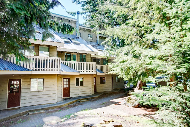 Slope Haus in Alpine Meadows, Whistler.