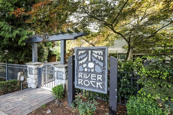 River Rock - Lynn Valley   --   995 LYNN VALLEY ROAD, North Vancouver - North Vancouver/Lynn Valley #1