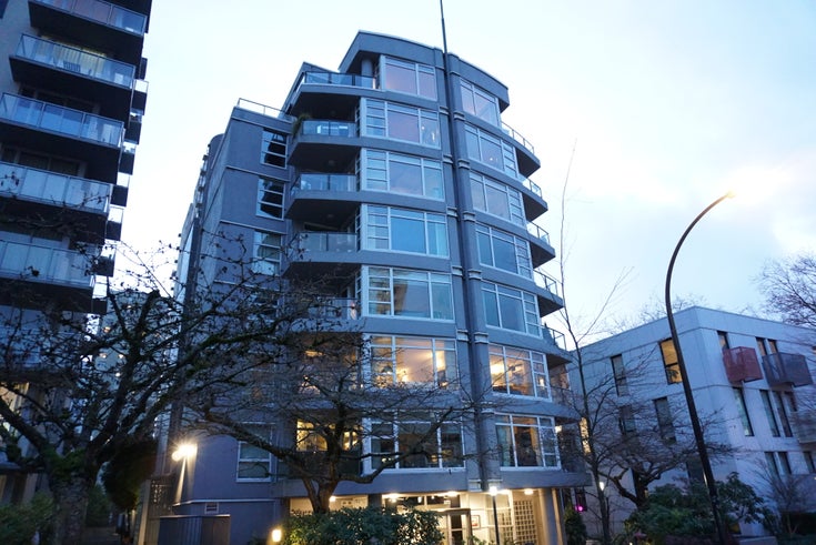 Chateau Comox   --   1272 COMOX ST - Vancouver West/West End VW