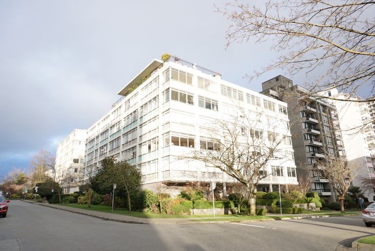 Parkwood Manor   --   1975 PENDRELL ST - Vancouver West/West End VW