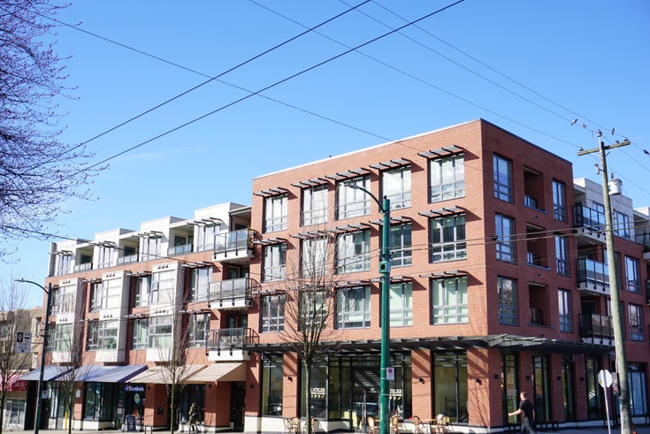 Midtown   --   2477 Carolina Street - Vancouver East/Mount Pleasant VE