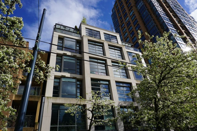1168 Richards   --   1168 RICHARDS ST - Vancouver West/Yaletown