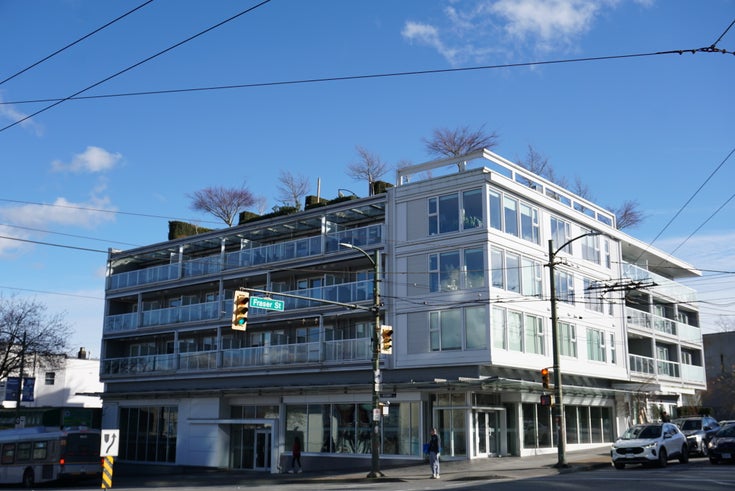 Midtown Central   --   2508 Fraser Street - Vancouver East/Mount Pleasant VE