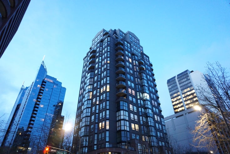 Imperial Tower   --   811 Helmcken Street - Vancouver West/Downtown VW