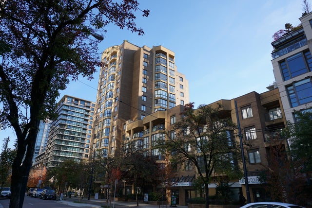Robinson Tower   --   488 HELMCKEN ST - Vancouver West/Yaletown