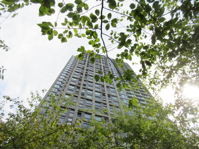 Nova   --   989 BEATTY ST - Vancouver West/Yaletown