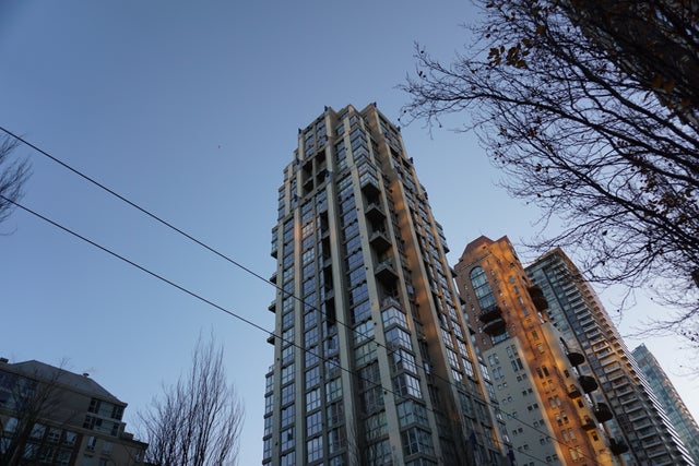 Metropolis   --   1238 RICHARDS ST - Vancouver West/Yaletown