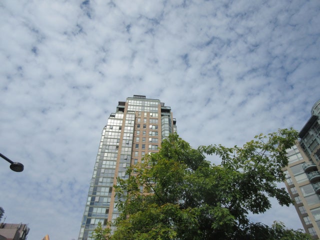 Park View Garden   --   212 DAVIE ST - Vancouver West/Yaletown