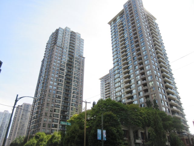 Yaletown Park 1   --   928 HOMER ST - Vancouver West/Yaletown