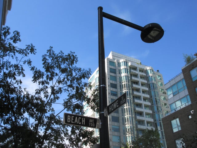 Beach Tower 1   --   1501 HOWE ST - Vancouver West/Yaletown