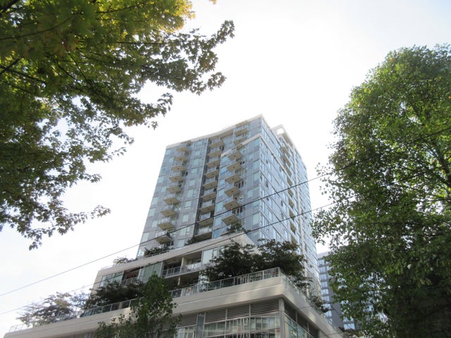 Rafle on Robson   --   821 CAMBIE ST - Vancouver West/Downtown VW