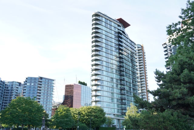Cooper's Pointe   --   980 COOPERAGE WAY - Vancouver West/Yaletown