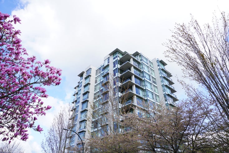 1333 W 11th Ave