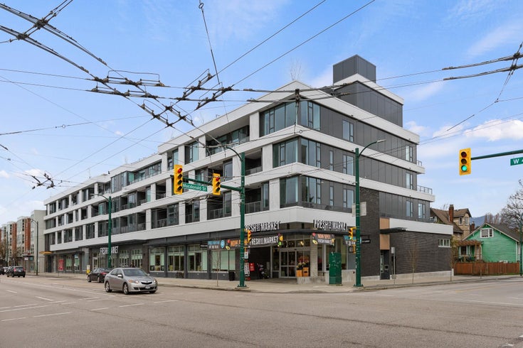 Kitsilano Block   --   2865 W 4th Avenue - Vancouver West/Kitsilano