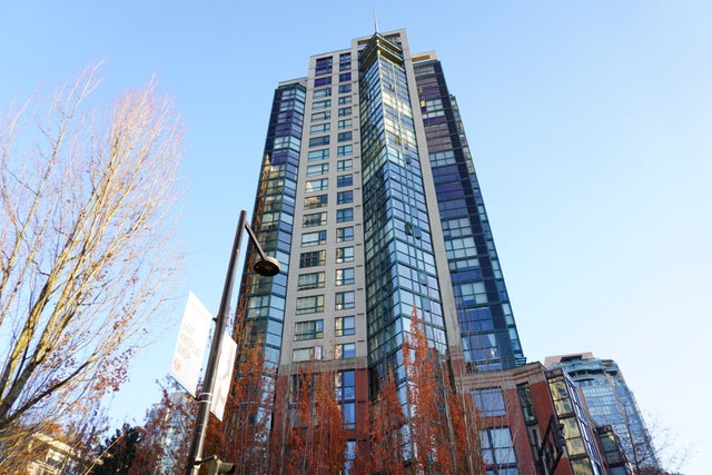 Park View Tower   --   289 DRAKE ST - Vancouver West/Yaletown