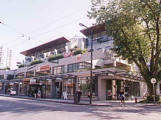 Pacific Robson Palais - 1688 Robson Street - Vancouver Rental