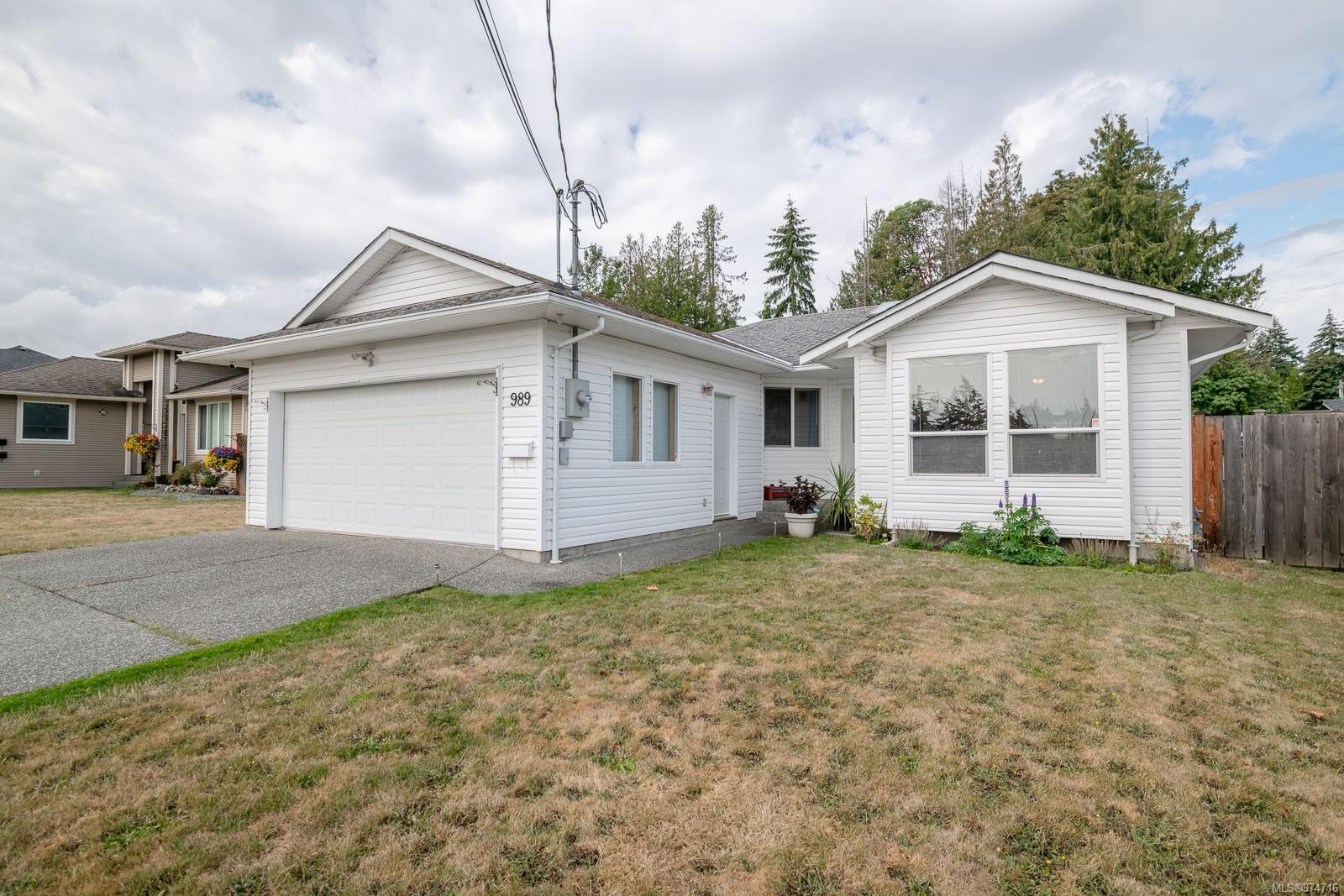 989 Douglas Ave - Na South Nanaimo Single Family Residence for sale, 3 Bedrooms (974716)